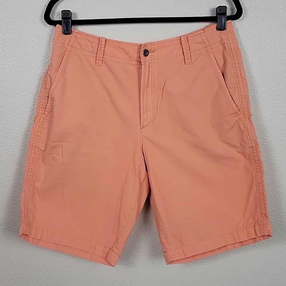 Gap Flat Front At-Knee Short, Size 32